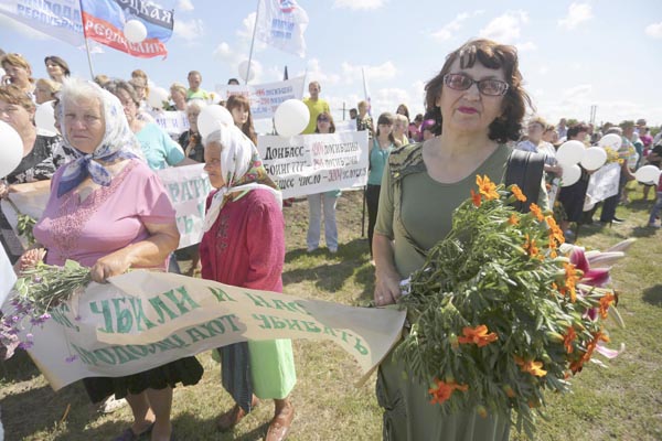  Recuerdan a las víctimas del  accidente del vuelo de Malasia Aerolíneas 