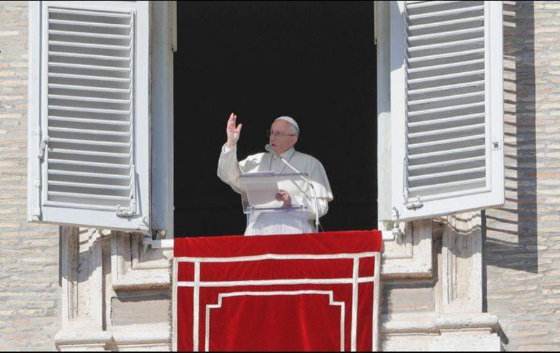 El Papa  convocó a  una jornada de oración  y ayuno por la paz