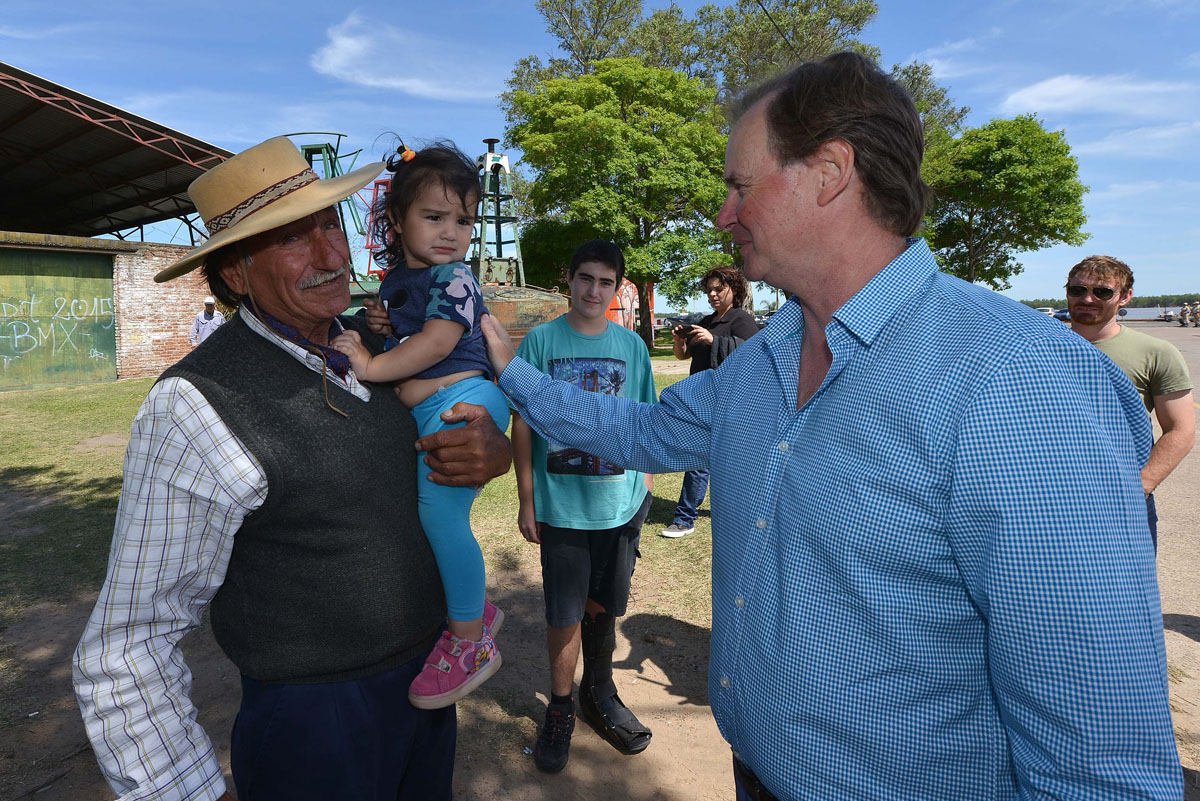  Bordet anunció  nuevo edificio  para la EET 4  de Larroque