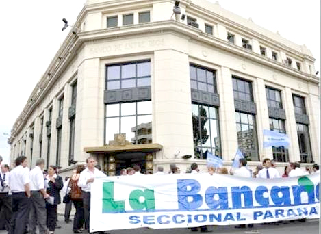 Este martes no habrá actividad en los bancos del país