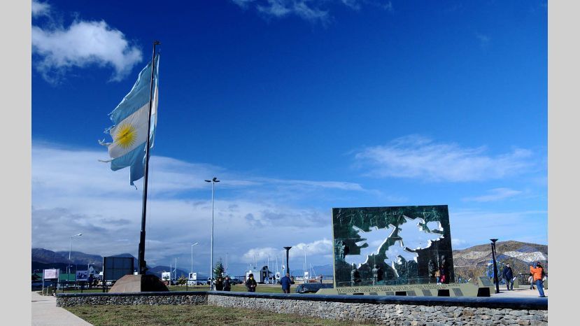 Críticas de la oposición por vuelos a Malvinas