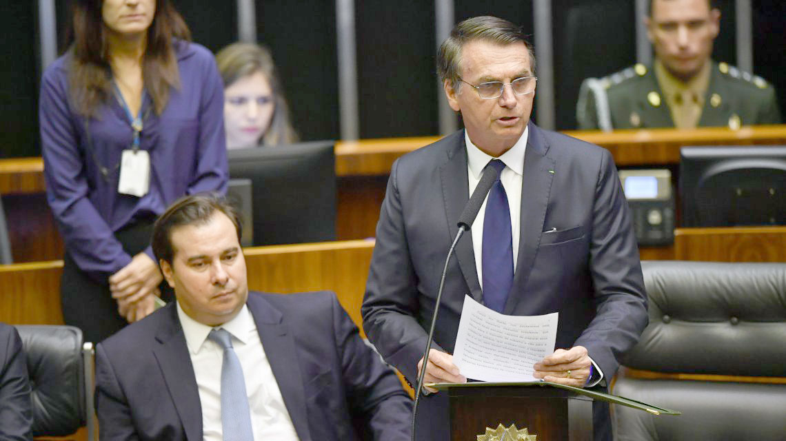 Bolsonaro llamó a liberar a Brasil  de "la corrupción, la criminalidad  y la ideología de género"