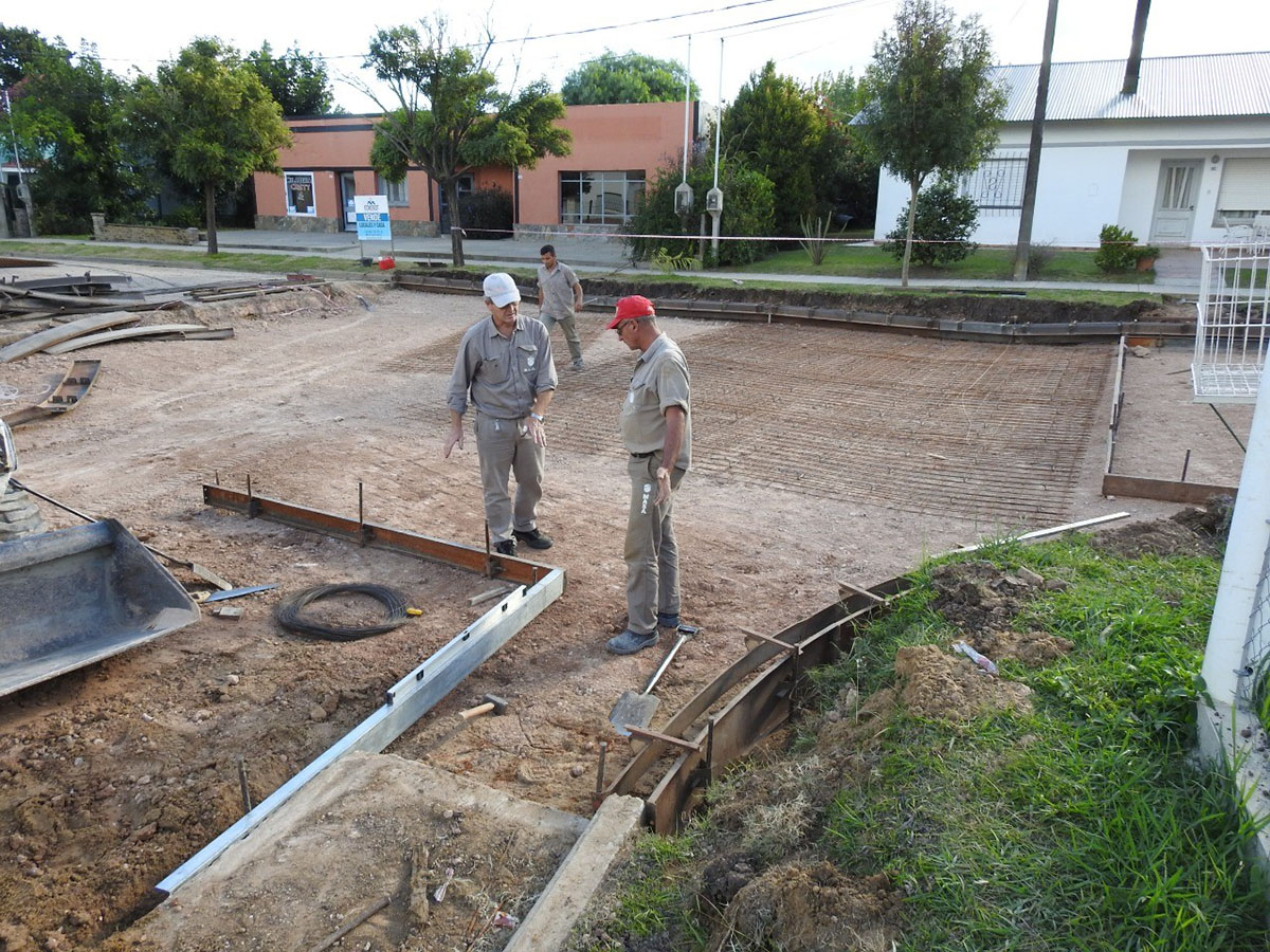 Trabajos en calles de  Aldea San Antonio
