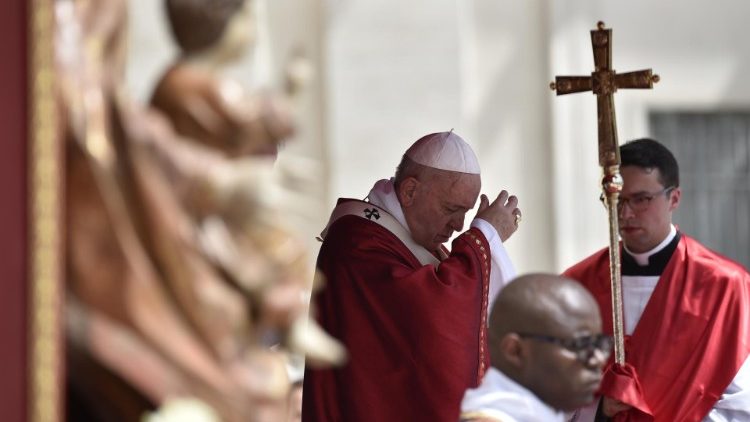Papa, Pentecostés: para tener paz necesitamos al Espíritu