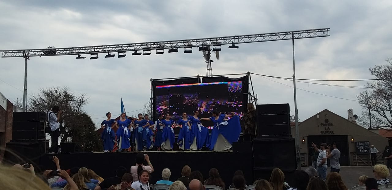 El ballet: “Ecos Entrerrianos” brilla en el escenario de la EXPO RURAL