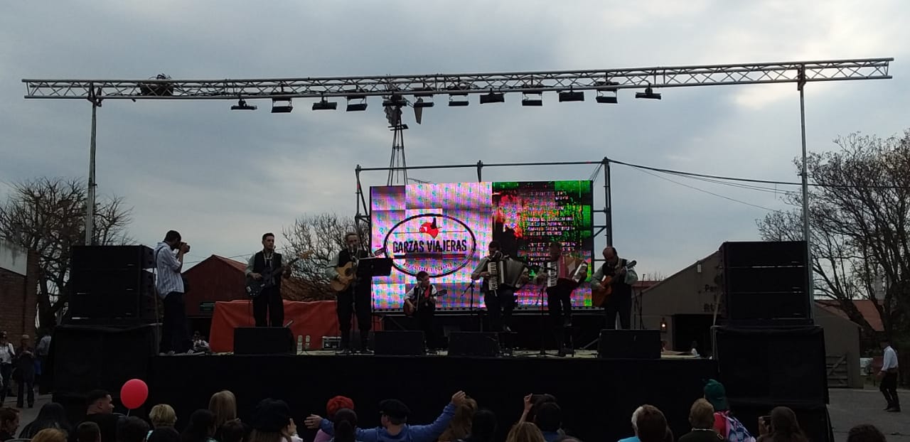 “Alma Chamamecera” en el escenario de la EXPO RURAL