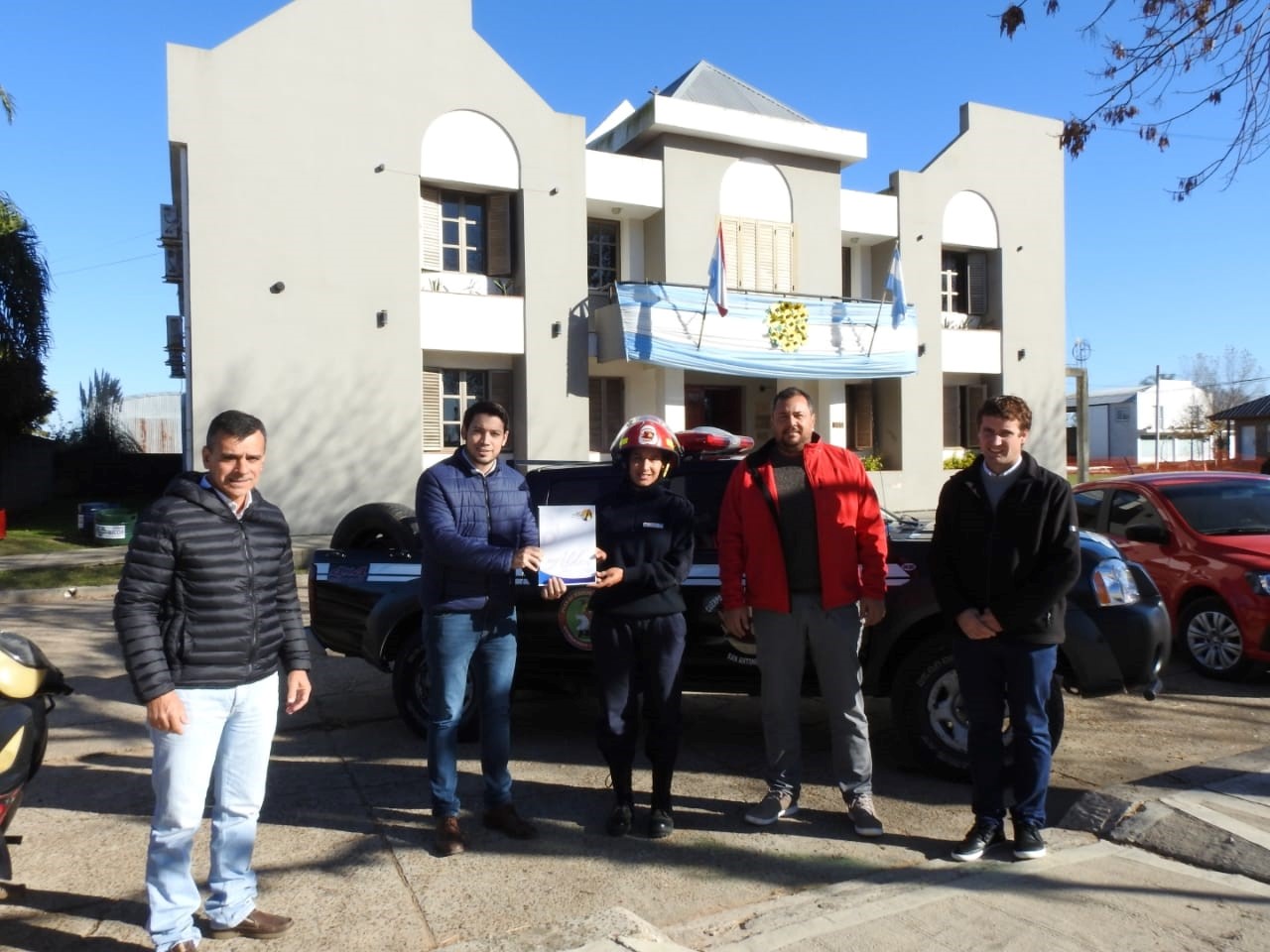 Aldea San Antonio: El municipio entregó un aporte al cuartel de Bomberos 