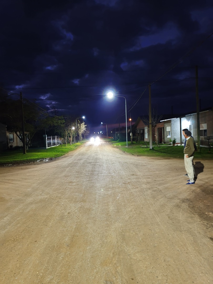 Aldea San Antonio: Inauguraron la nueva luminaria de la zona oeste