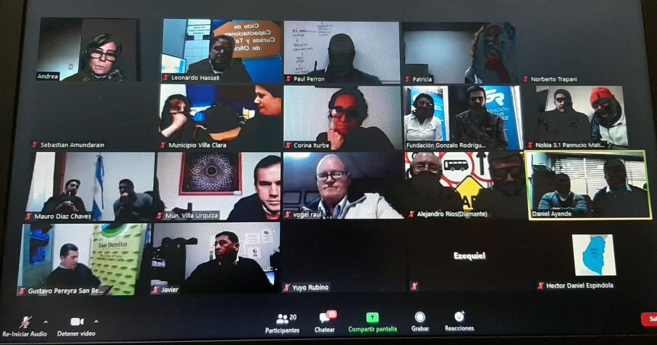 El intendente de Larroque participó de una videoconferencia sobre “Conducción segura de motos” 