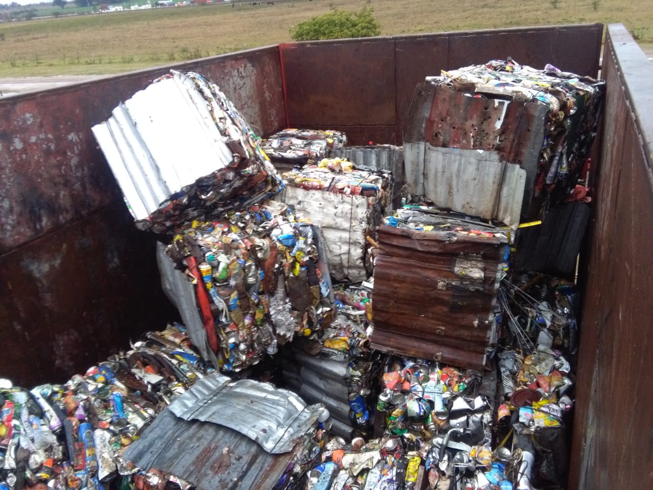 Se recupera chatarra desde la  Planta de Reciclado Municipal