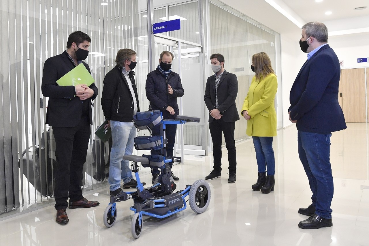 Bordet entregó aportes a emprendedores innovadores