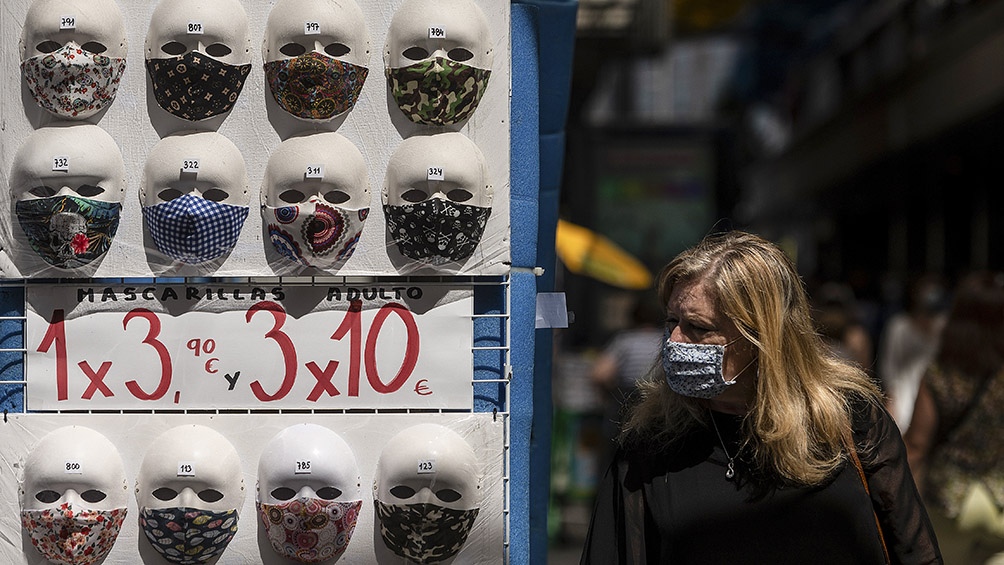 El mundo registra más de 23,5 millones  de casos y suma dos reinfectados