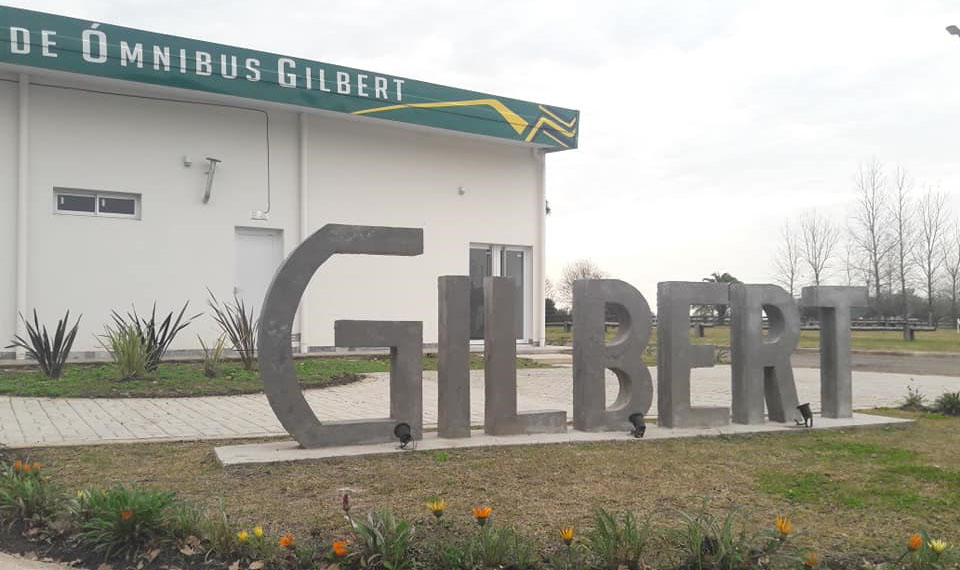 Gilbert: Aíslan a una familia por un caso sospechoso de Covid-19