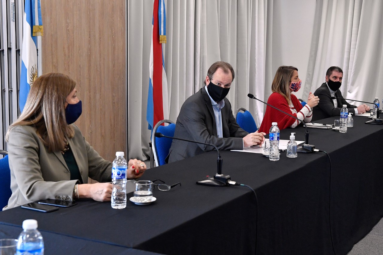 Bordet proyecta  un programa de obras y políticas públicas para el último trimestre