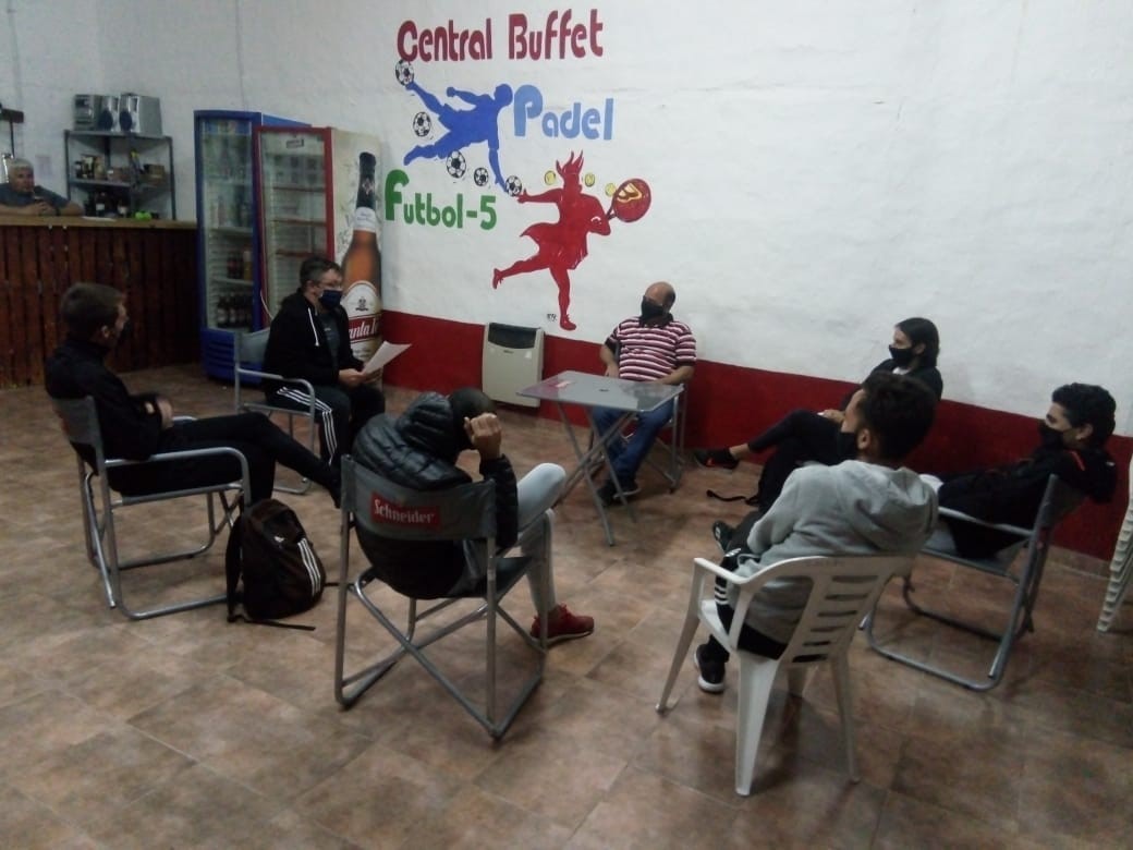 Larroque: Deportes coordina con los clubes la reapertura de las disciplinas