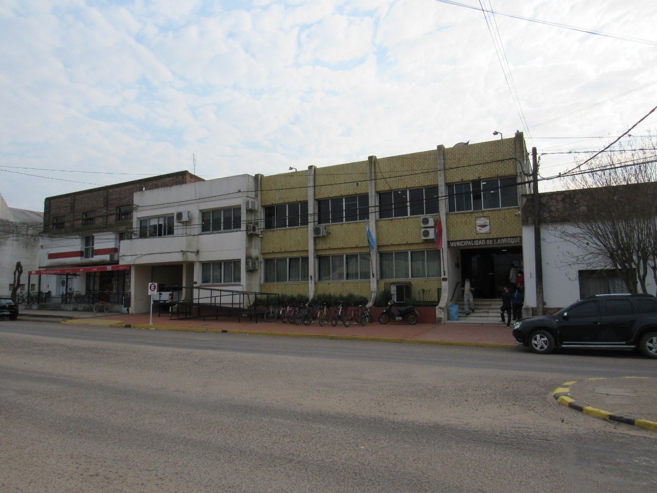 Larroque:  Dieron a conocer ocho nuevos casos de Covid-19