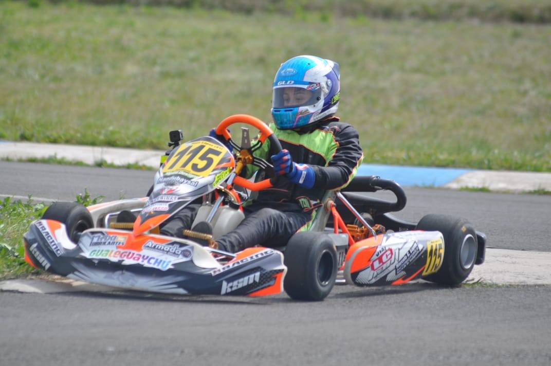 Reconocidos pilotos giraron en el autódromo