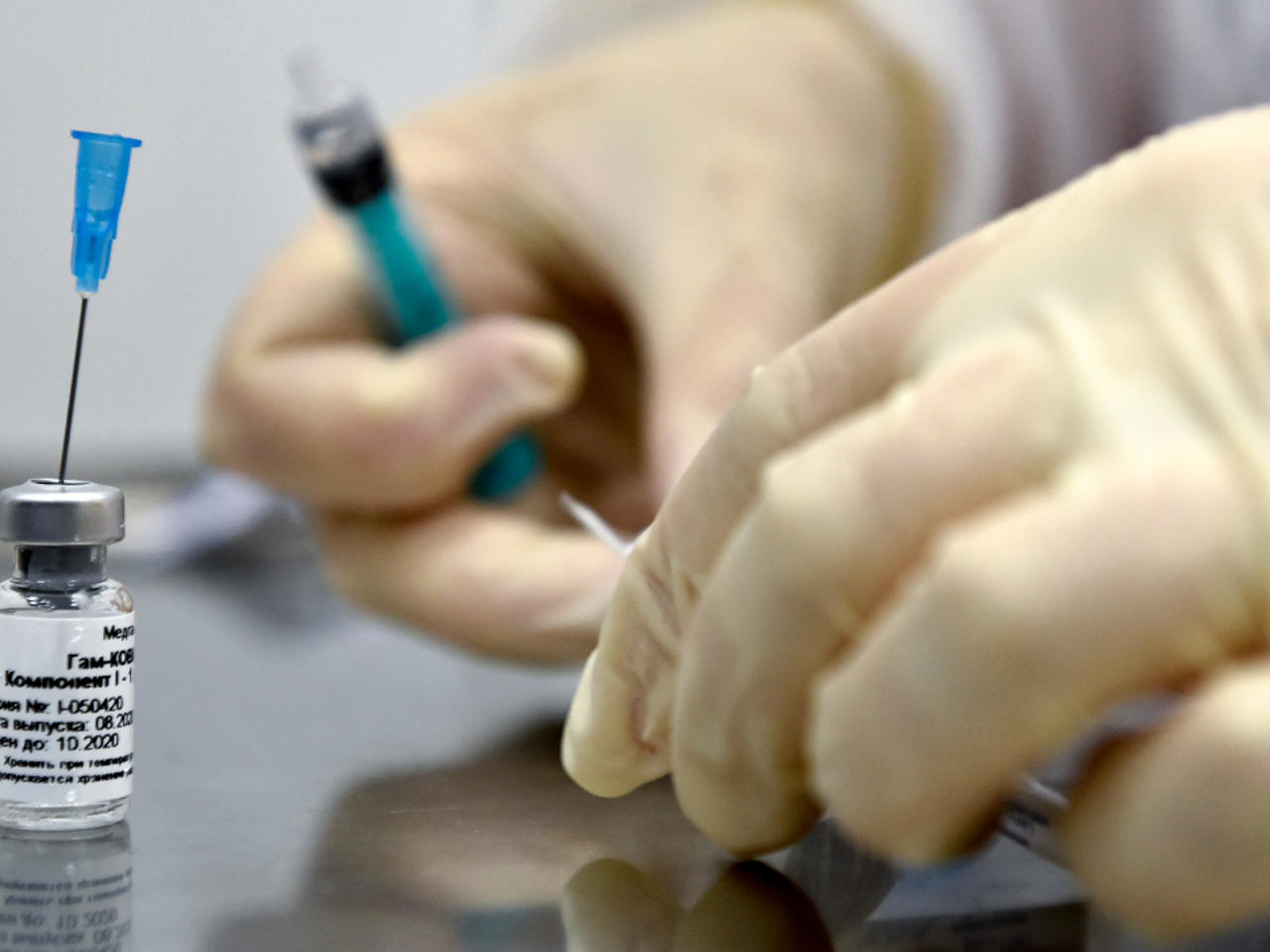 Más de 800.000 personas fueron vacunadas contra el coronavirus en Rusia