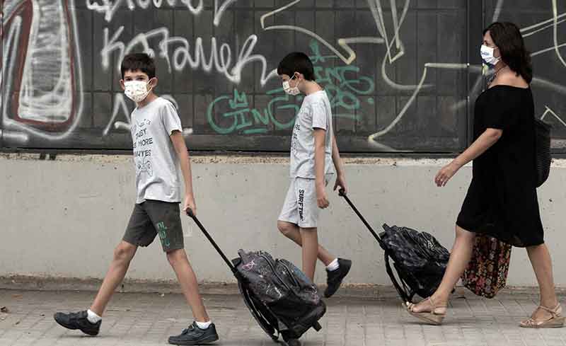 Cruces en Italia por el retraso de la vuelta a las clases presenciales