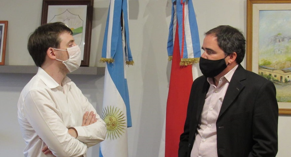 Funcionarios del Ministerio del Interior visitaron Larroque 