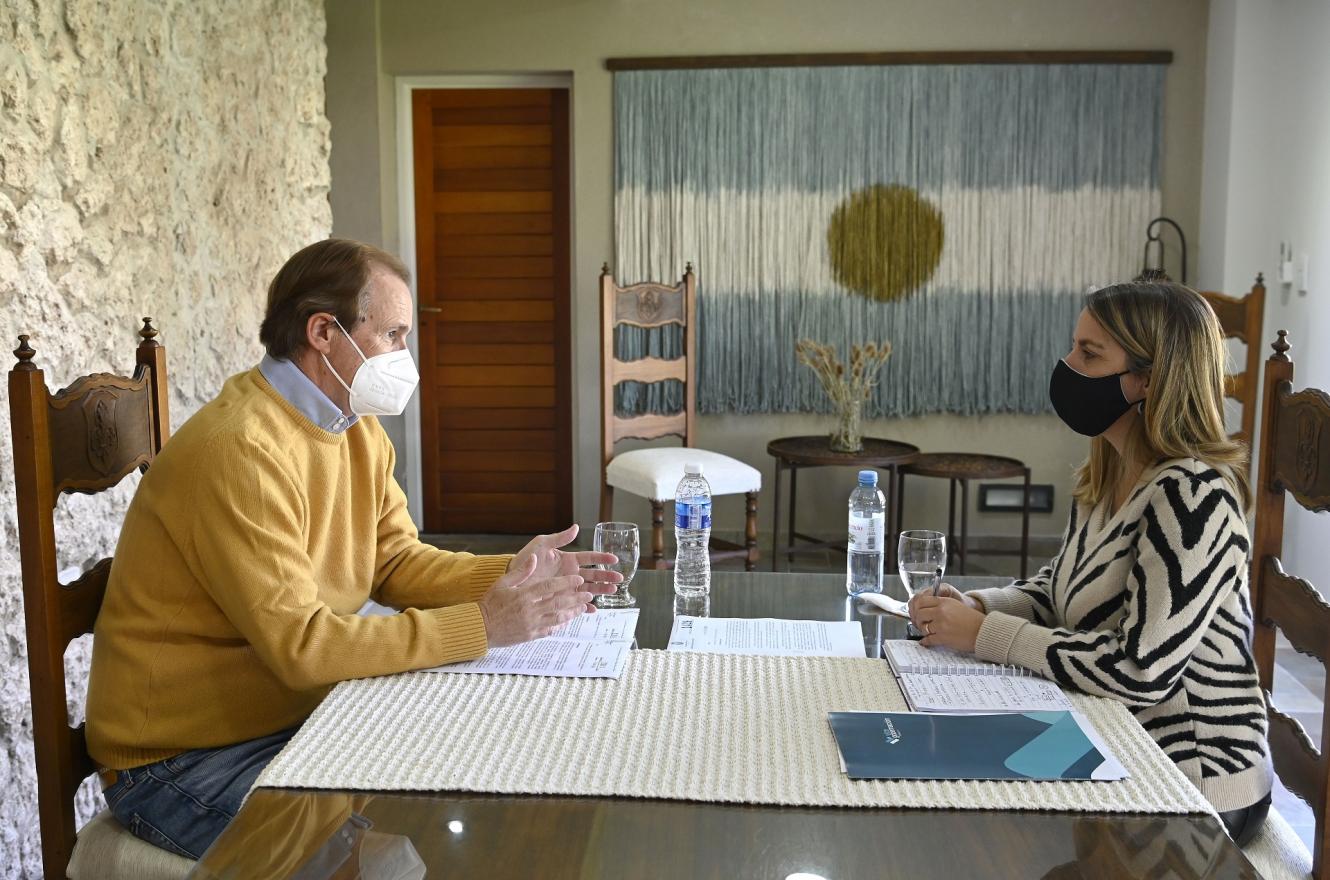 Bordet y Stratta analizaron la marcha del  plan de vacunación y asistencia a sectores