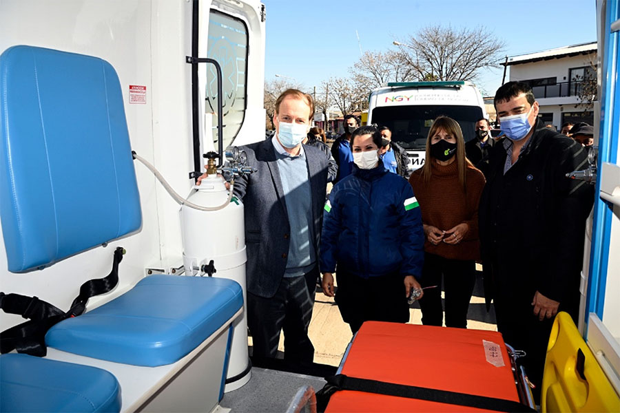 Se abrieron los sobres de la licitación para adquirir otras 40 ambulancias