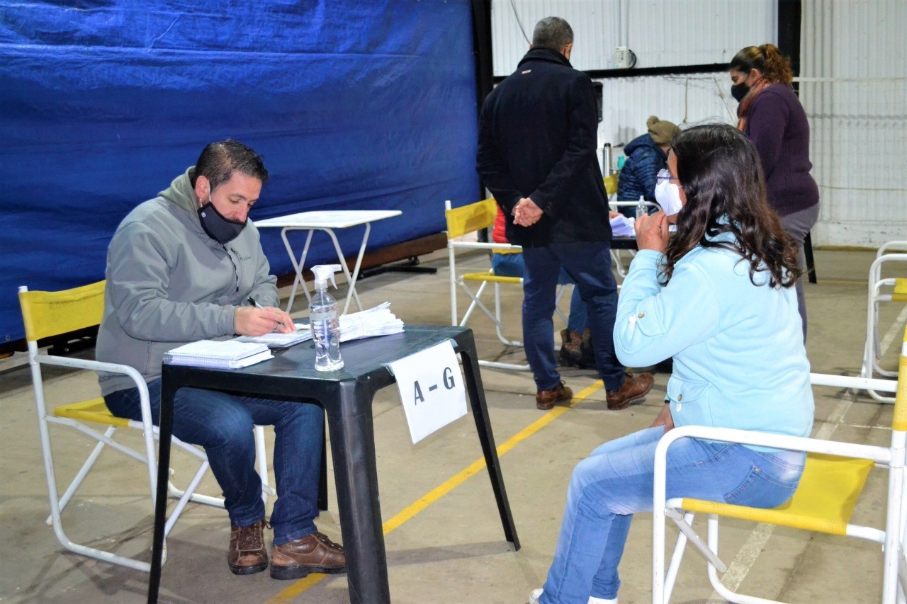 Urdinarrain: Realizaron una nueva entrega de la Tarjeta Alimentar