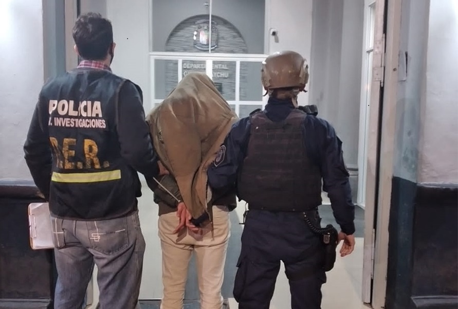 Aprehendido por  robo calificado
