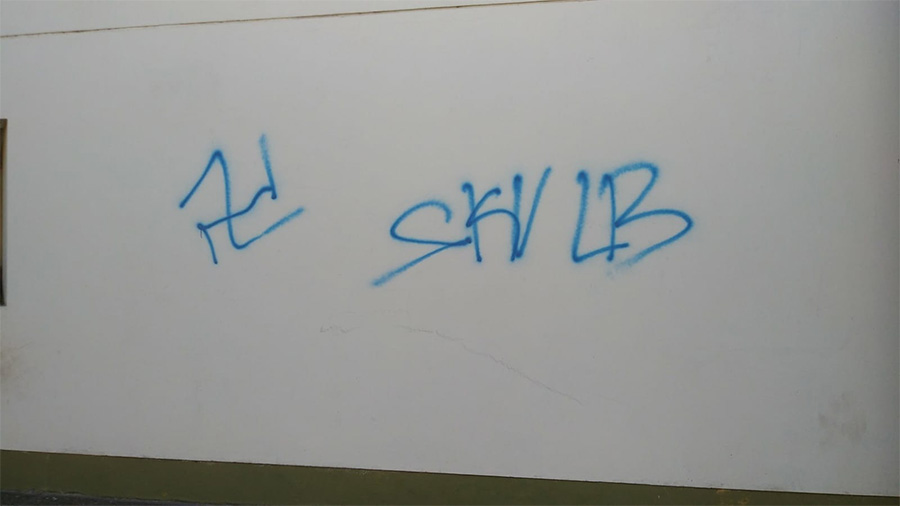 Enérgica condena y repudio a  las pintadas nazis en   la Iglesia   Evangélica del Río de la Plata