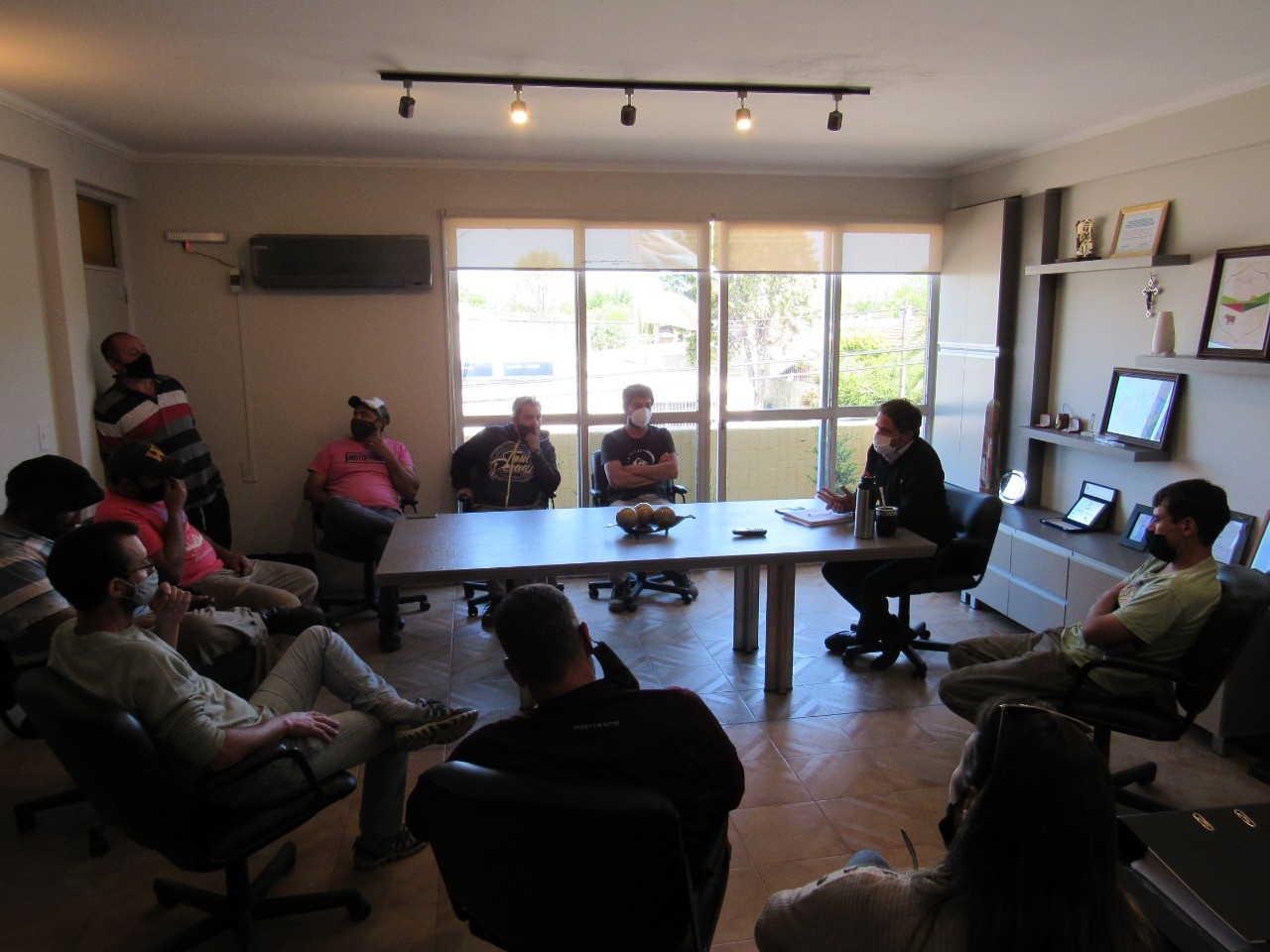 Larroque: La Municipalidad acordó con usuarios de Paso “El Corralito” mejorar la bajada de lanchas