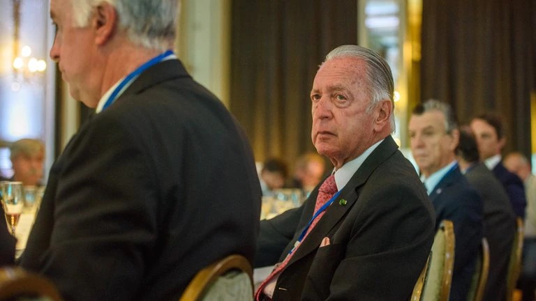 El presidente de la UIA rechazó el congelamiento de precios: “No  sirve en ningún país del mundo”