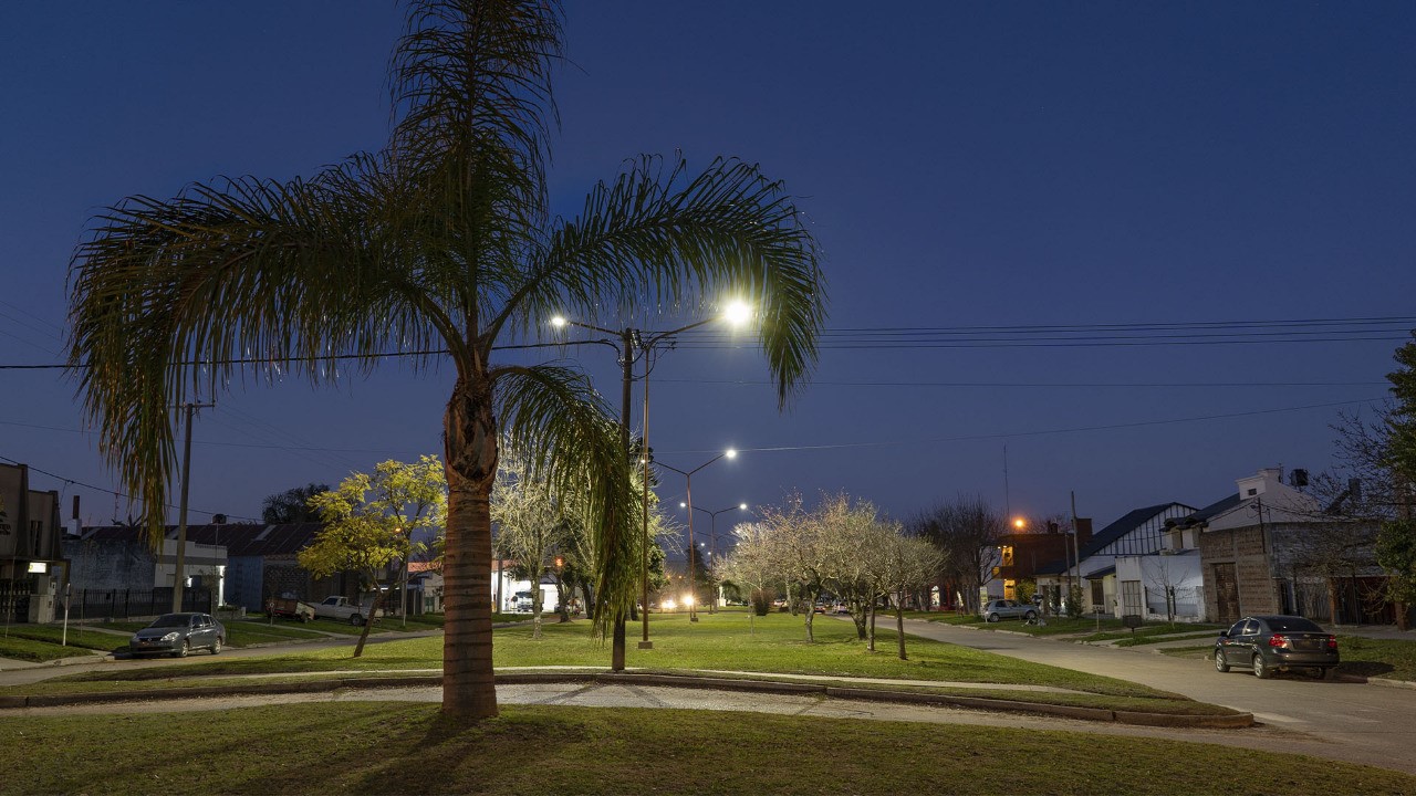 Urdinarrain: Finaliza la obra de recambio de luminaria