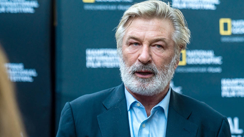 Alec Baldwin mató accidentalmente a una mujer durante un rodaje