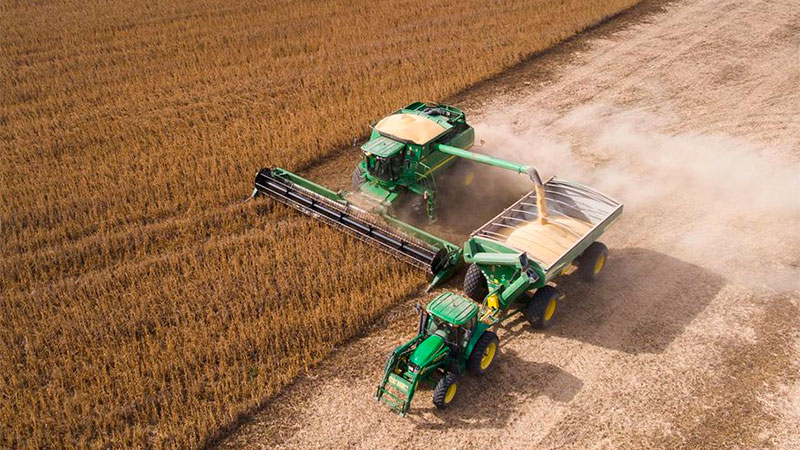 Falta de agua y llegada de "La Niña" retrasan la siembra de soja