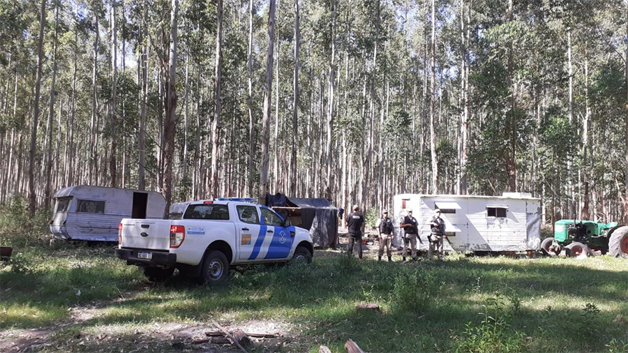 Trata de personas: rescatan  a tres adultos y un menor