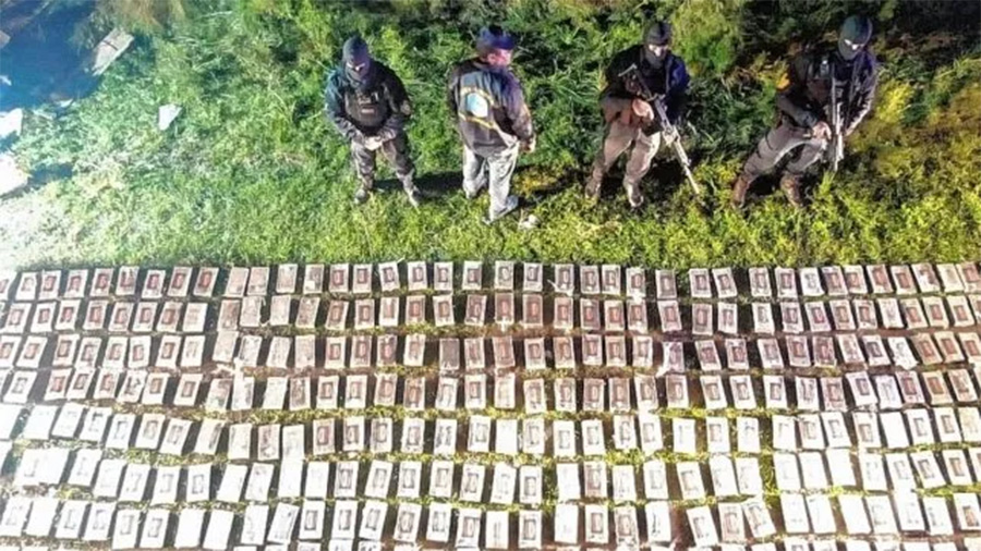 Cargamento narco: la Justicia procesó a tres  personas y a un cuarto le dictó falta de mérito