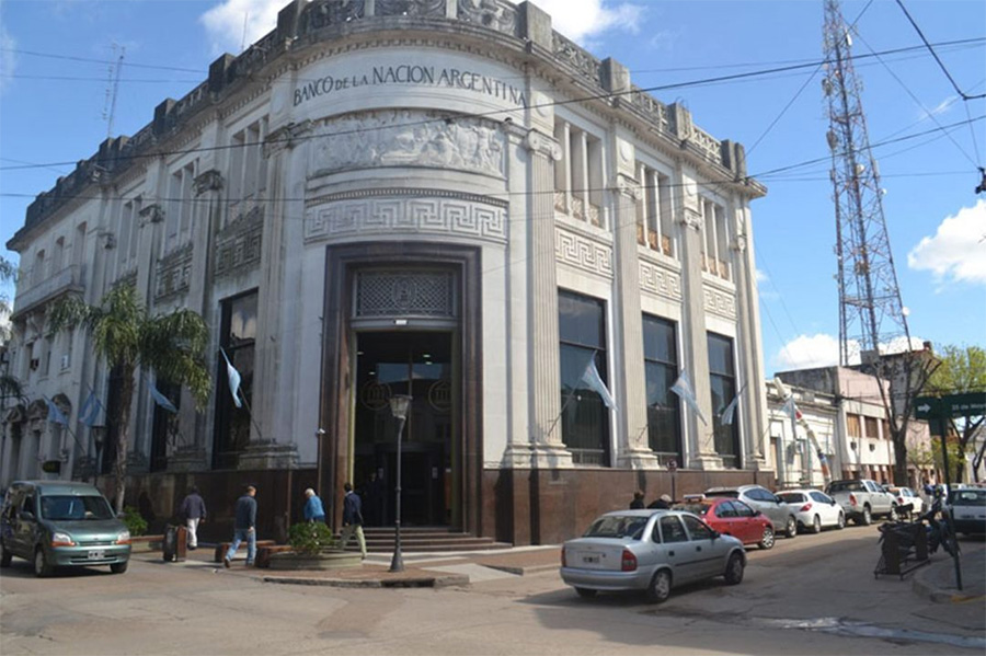 Los bancos volverán a atender sin turno, pero garantizando medidas sanitarias