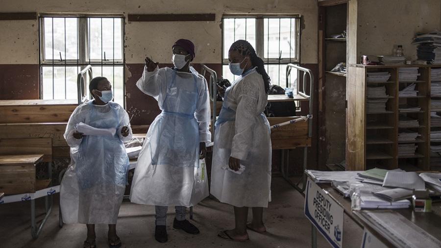 El mundo comienza a cerrar fronteras por  “Omicron”, la nueva variante del Covid