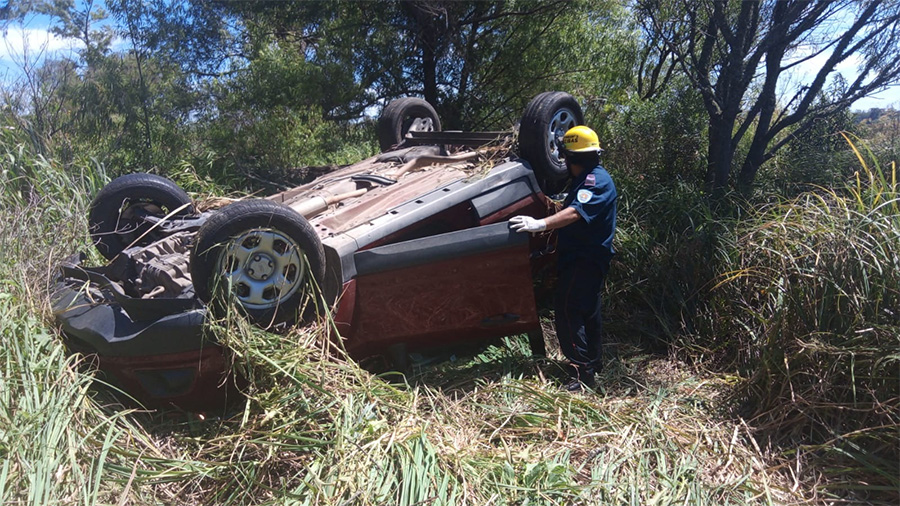 Un hombre  resultó lesionado  en un vuelco  sobre la RN12