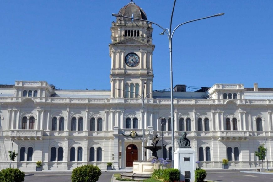 Acuerdan pagar más de $11 millones a la familia de un joven que murió en una oficina estatal