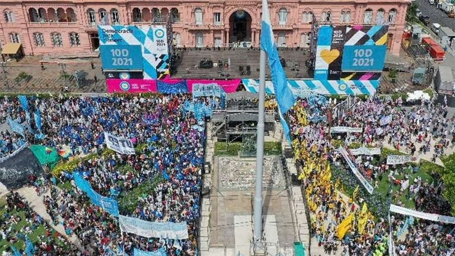 Gobernadores de todos los partidos  resaltaron el valor de la democracia