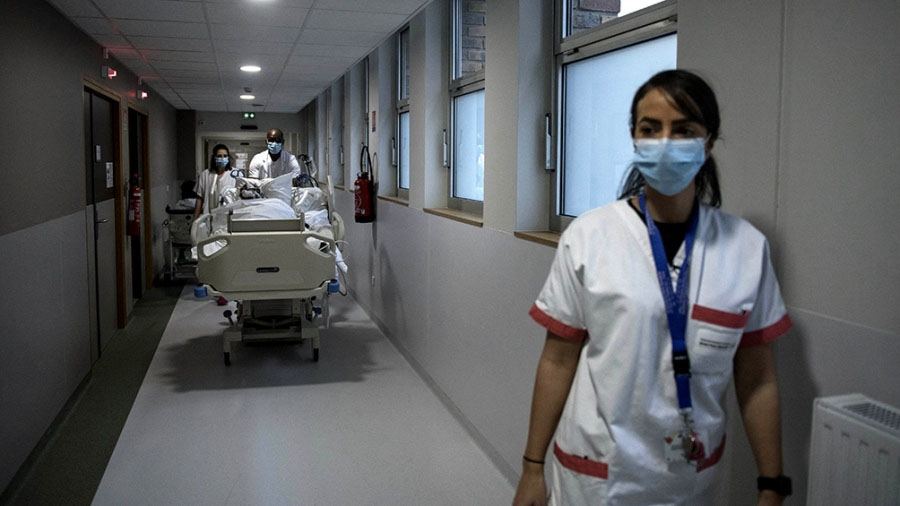 Los casos de coronavirus subieron un  65 por ciento en una semana en la Argentina