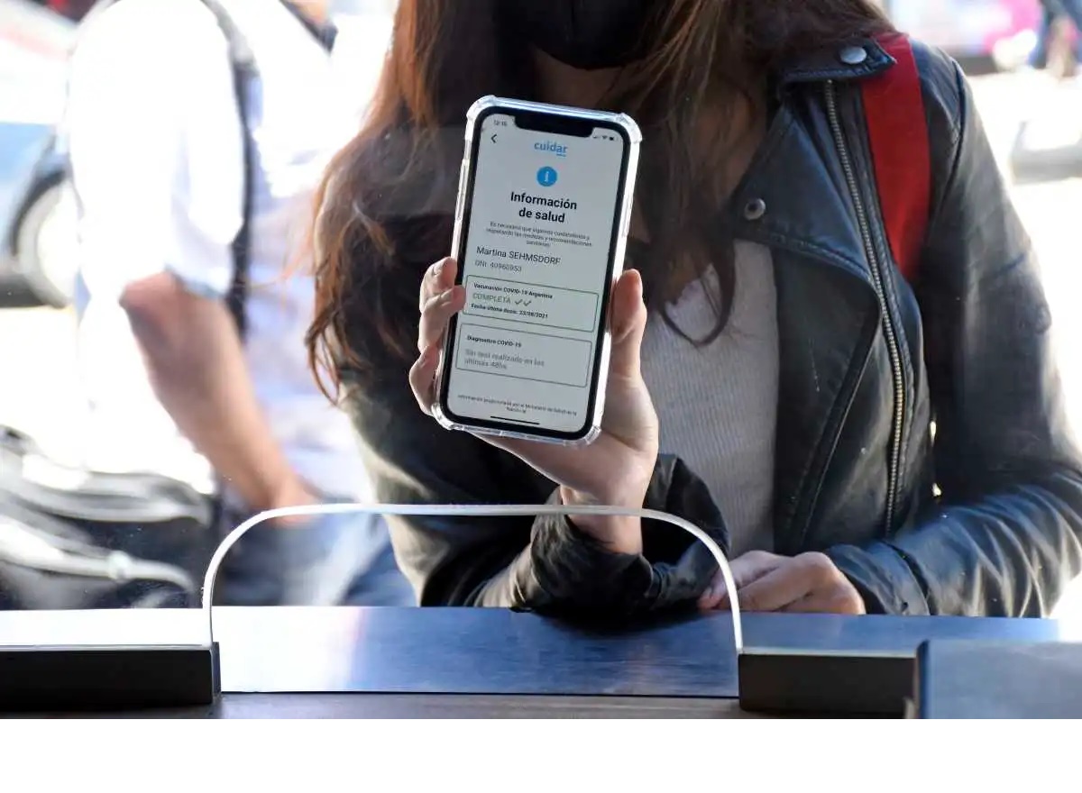 Cinco provincias comienzan a implementar a el pase sanitario