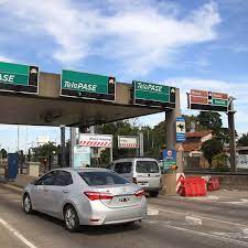 Los aumentos que se vienen: monotributo, prepagas y peajes