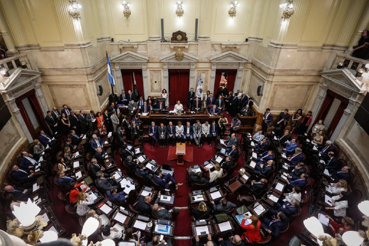 La escalada de tensión con la  oposición hace peligrar el llamado  a sesiones extraordinarias