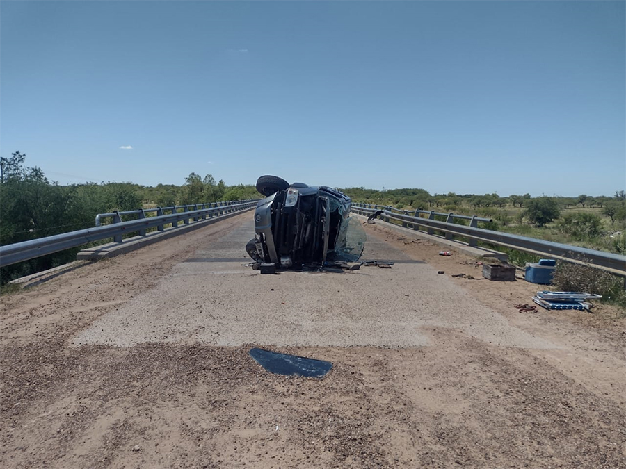 Vuelco en el Puente de   Costa San Antonio