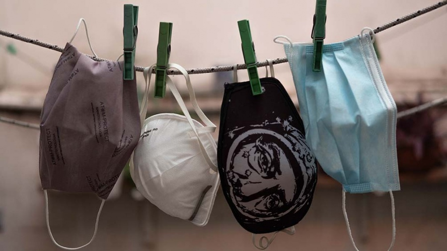 Alta circulación del coronavirus: los especialistas  aseguran que es clave mejorar la eficacia del barbijo