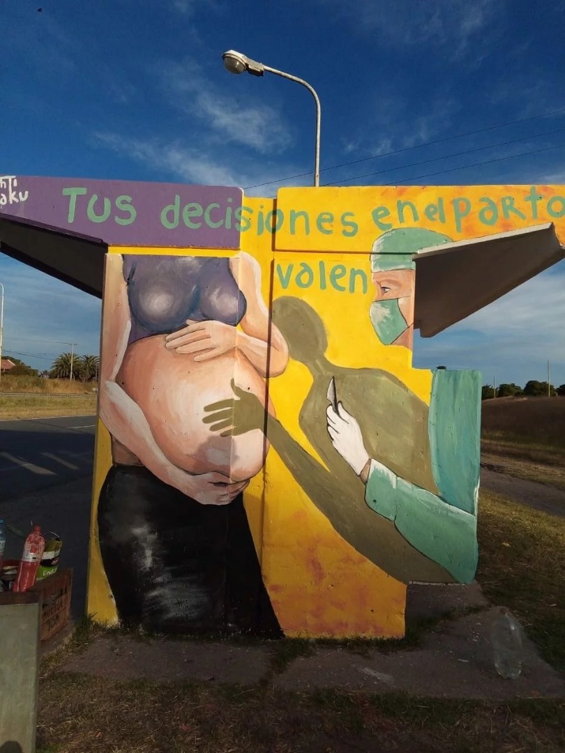 Crean corredor artístico sobre una ruta nacional para prevenir la violencia de género