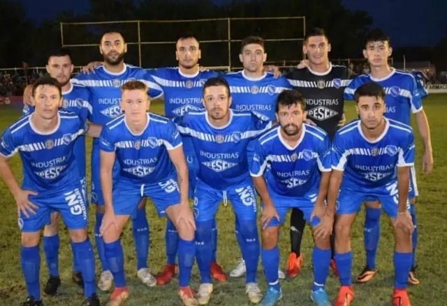 Copa Entre Ríos: Deportivo y Central Larroque sacaron ventaja en la ida de los octavos de final.