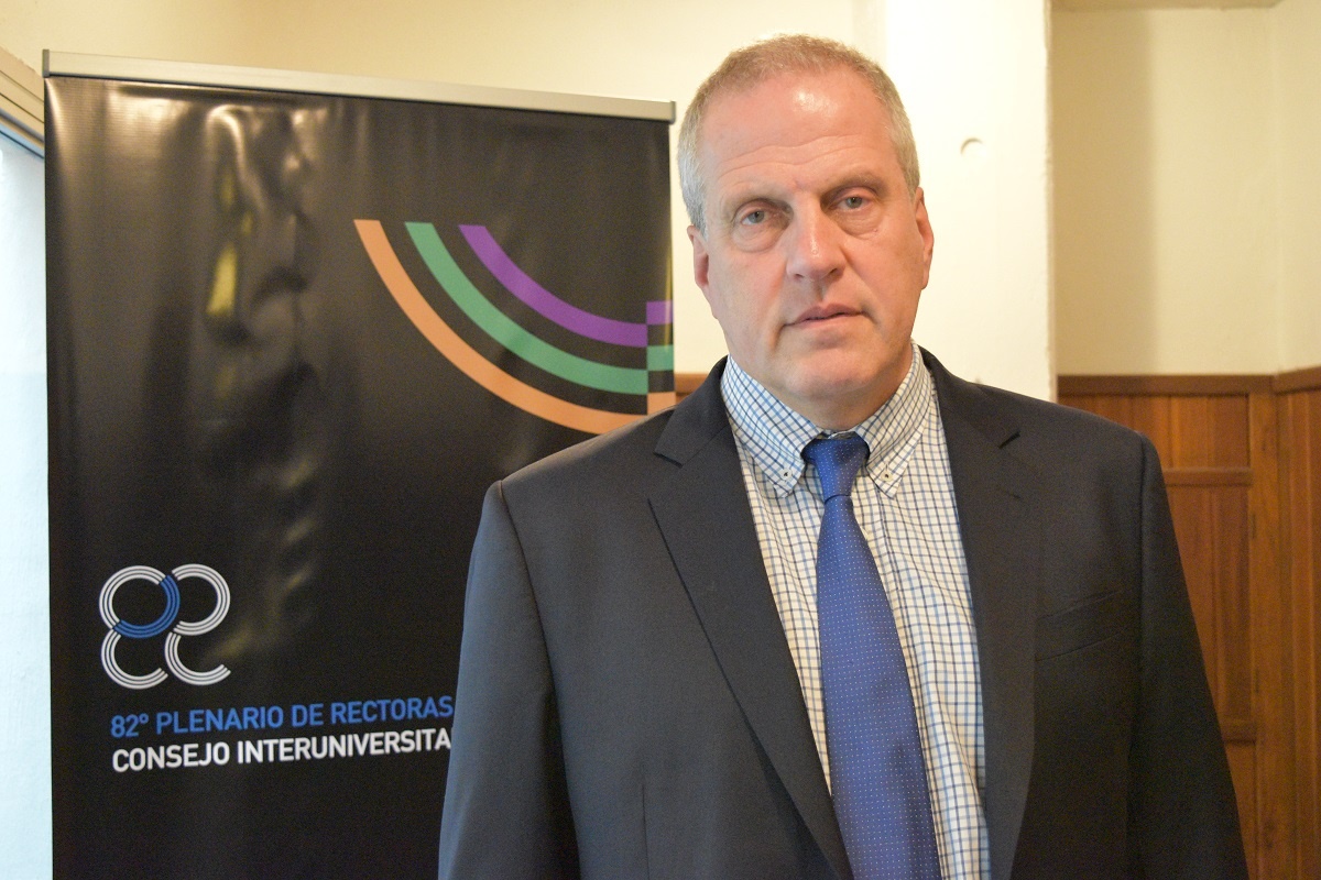 Perczyk aseguró que se  trabajará para "garantizar un ciclo  lectivo continuo y virtuoso"